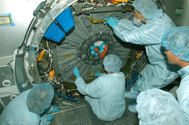 NASA image: KSC-04pd0637