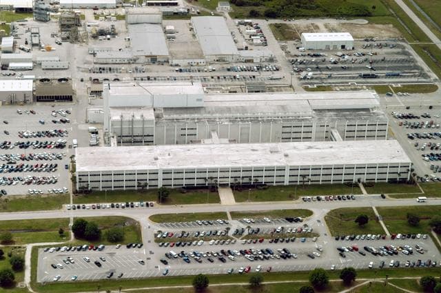 NASA image: KSC-04pd0655