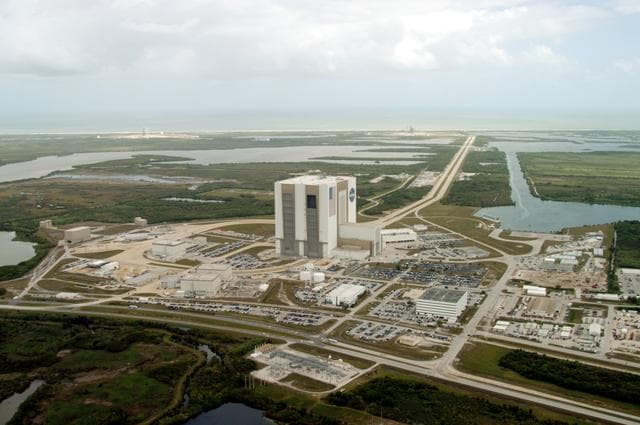 NASA image: KSC-04pd0660