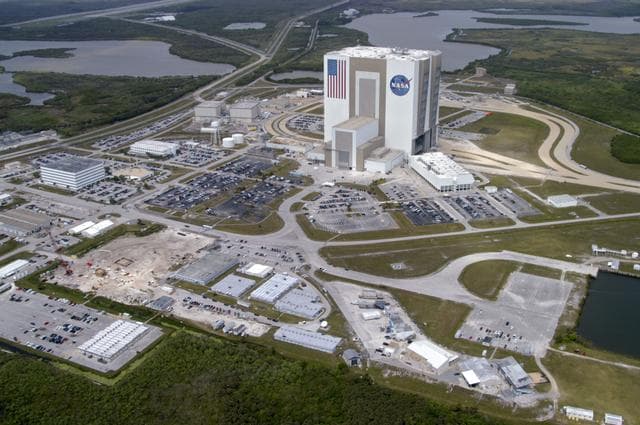 NASA image: KSC-04pd0665