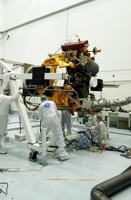 NASA image: KSC-04pd0675