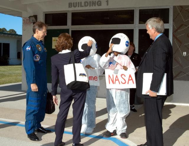 NASA image: KSC-04pd0709