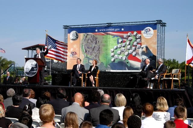 NASA image: KSC-04pd0750