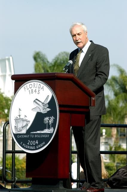 NASA image: KSC-04pd0754