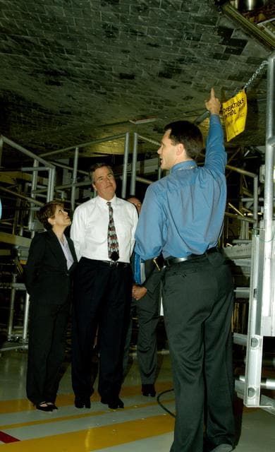 NASA image: KSC-04pd0802