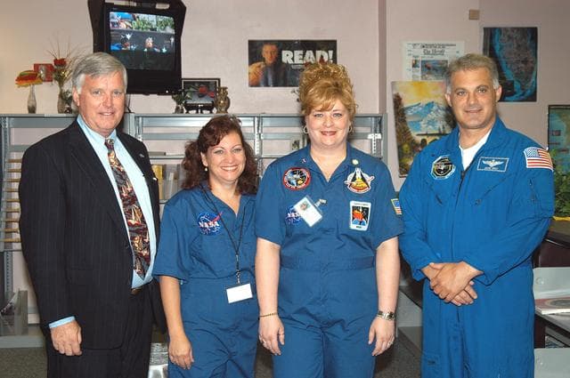 NASA image: KSC-04pd0810