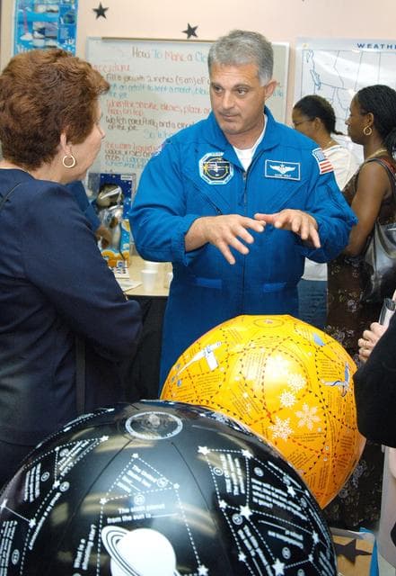 NASA image: KSC-04pd0826