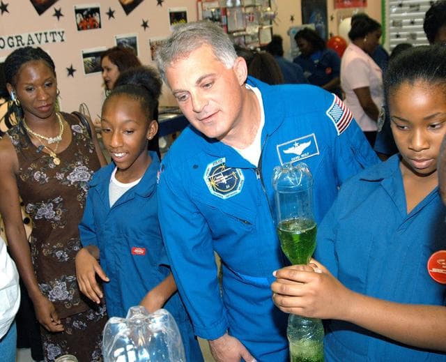NASA image: KSC-04pd0827