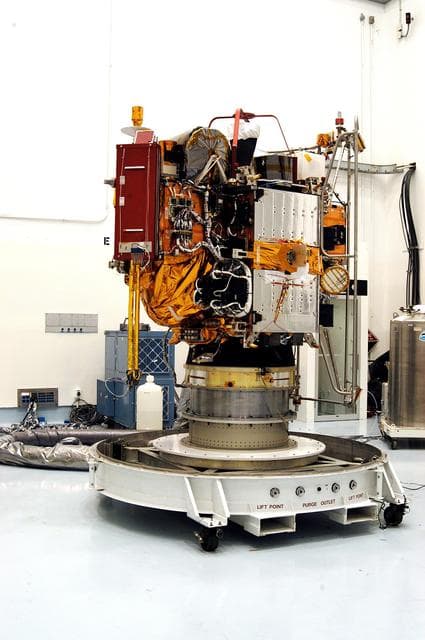 NASA image: KSC-04pd0854