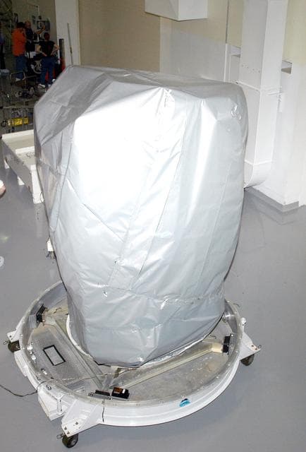 NASA image: KSC-04pd0861