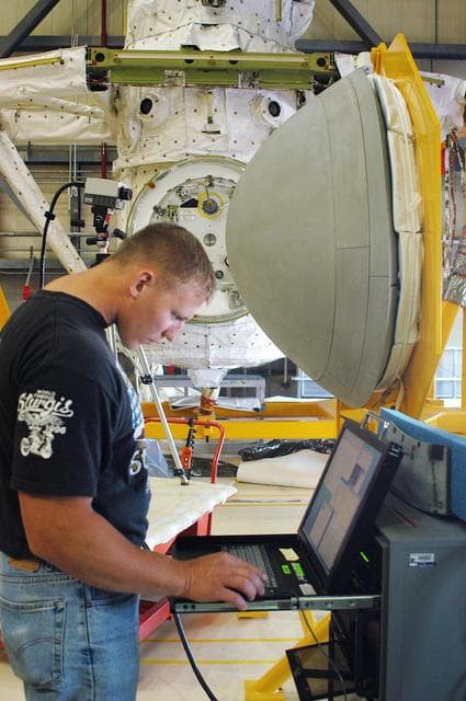 NASA image: KSC-04pd0869