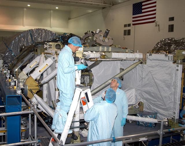 NASA image: KSC-04pd0876