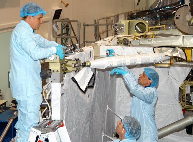 NASA image: KSC-04pd0878