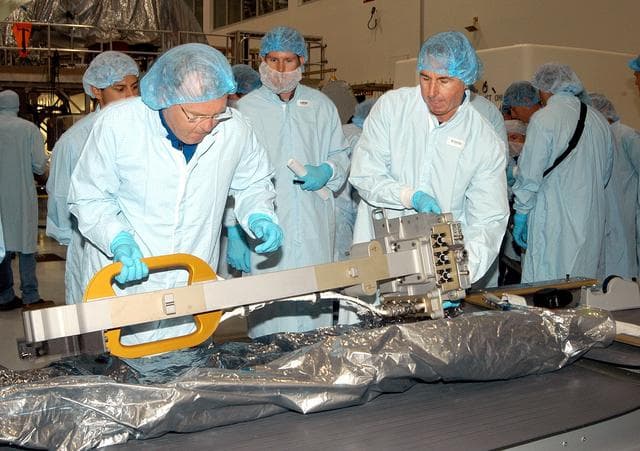NASA image: KSC-04pd0882