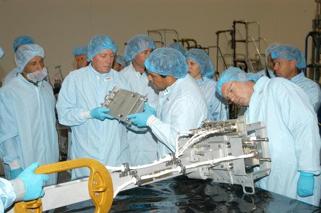 NASA image: KSC-04pd0884