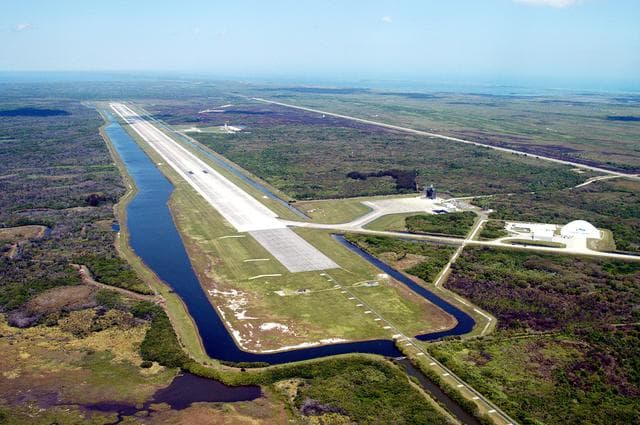 NASA image: KSC-04pd0937