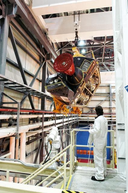 NASA image: KSC-04pd0945