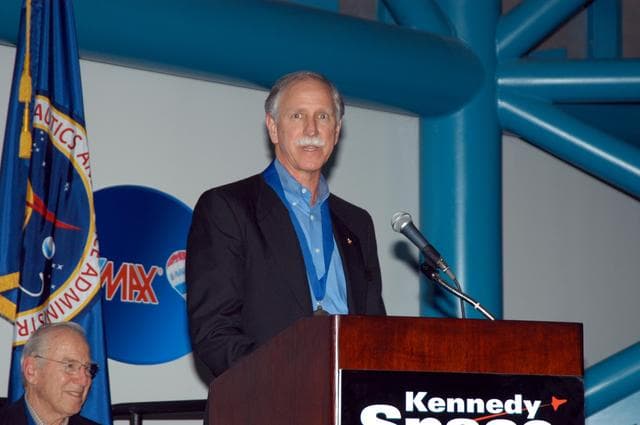 NASA image: KSC-04pd0994