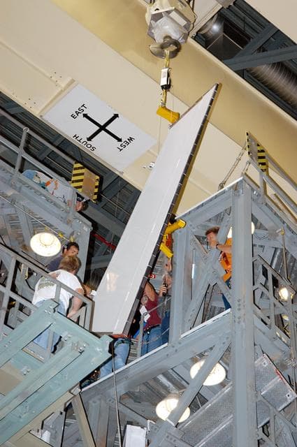 NASA image: KSC-04pd1031