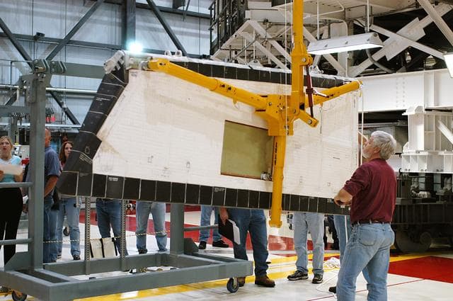 NASA image: KSC-04pd1033
