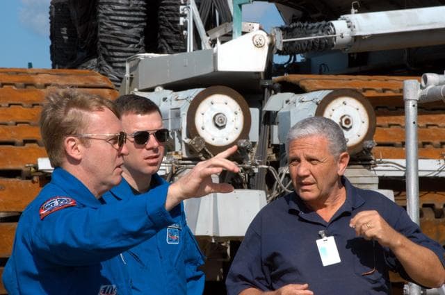 NASA image: KSC-04pd1037