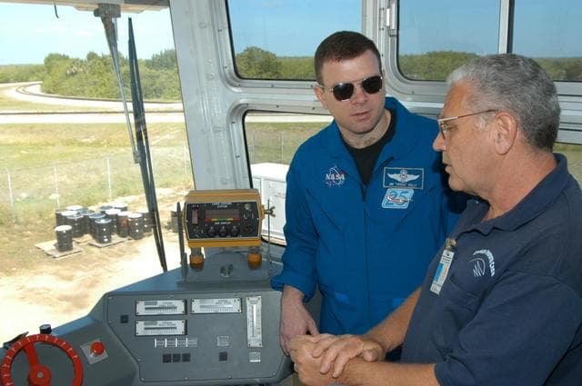NASA image: KSC-04pd1043