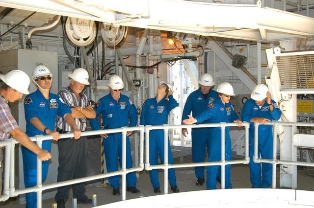 NASA image: KSC-04pd1053