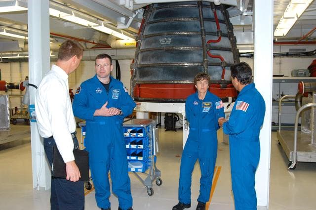 NASA image: KSC-04pd1057