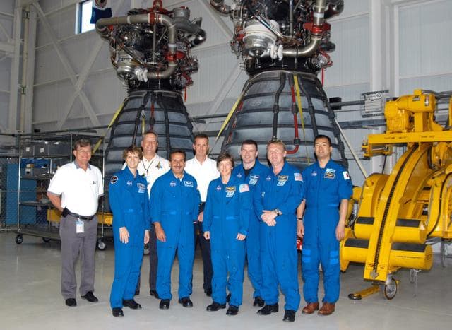 NASA image: KSC-04pd1059