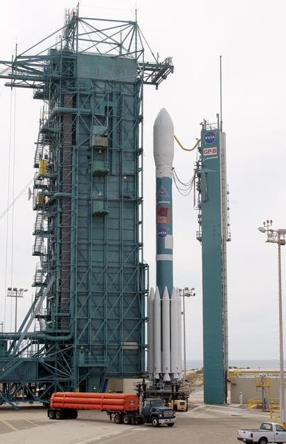 NASA image: KSC-04pd1078