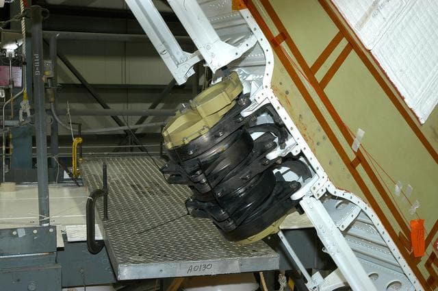NASA image: KSC-04pd1090