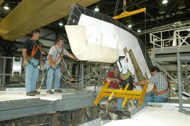 NASA image: KSC-04pd1092
