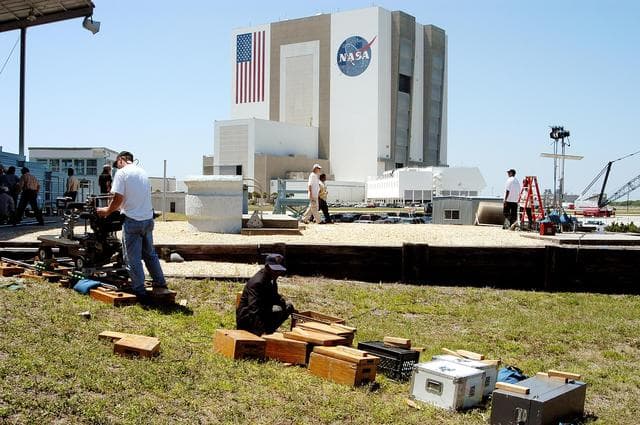 NASA image: KSC-04pd1097
