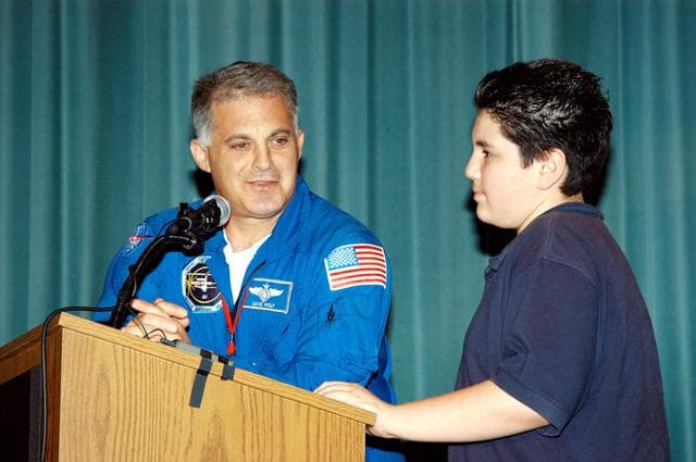 NASA image: KSC-04pd1162