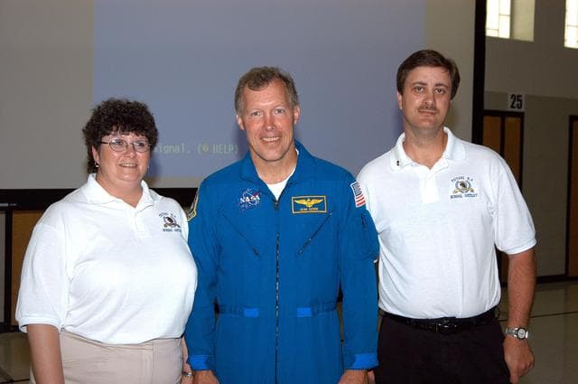 NASA image: KSC-04pd1180
