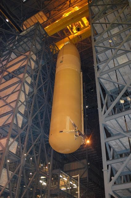 NASA image: KSC-04pd1260