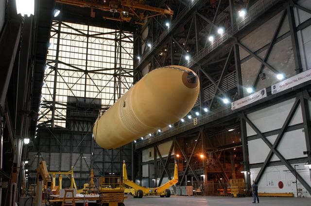 NASA image: KSC-04pd1265