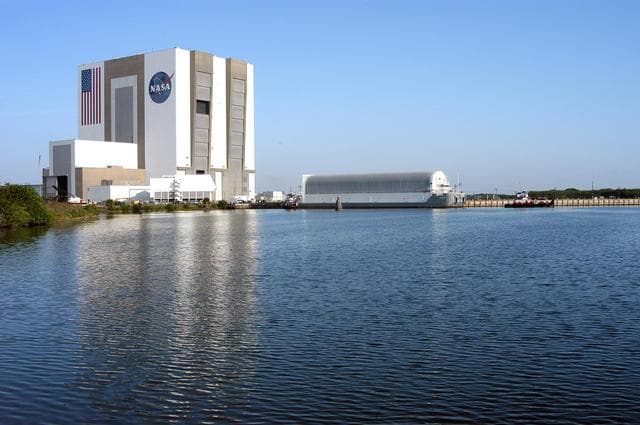 NASA image: KSC-04pd1274