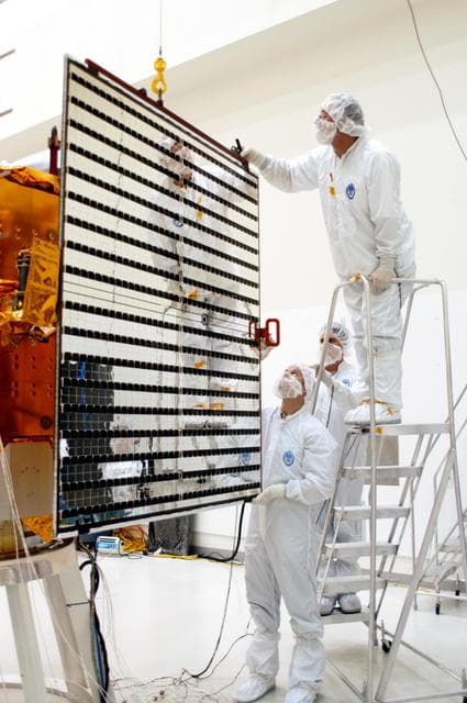 NASA image: KSC-04pd1343