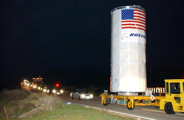 NASA image: KSC-04pd1360