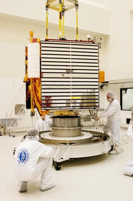 NASA image: KSC-04pd1371