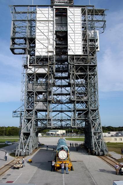NASA image: KSC-04pd1388