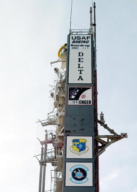 NASA image: KSC-04pd1395