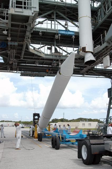 NASA image: KSC-04pd1408
