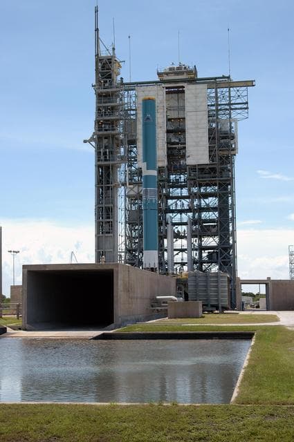 NASA image: KSC-04pd1417