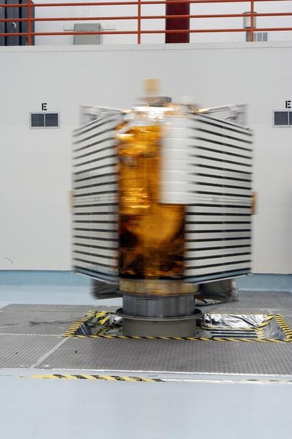 NASA image: KSC-04pd1422