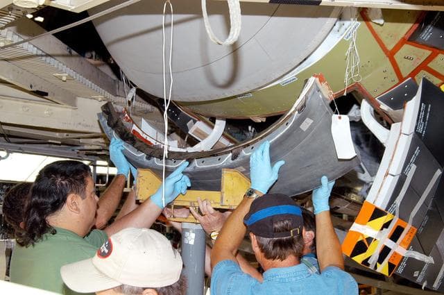 NASA image: KSC-04pd1426