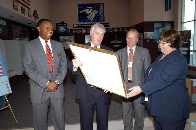 NASA image: KSC-04pd1459