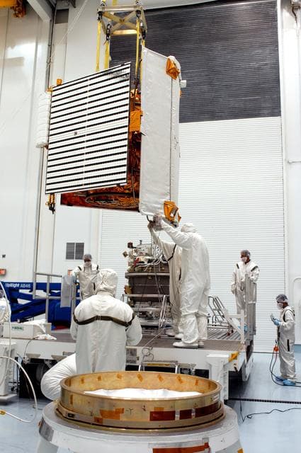 NASA image: KSC-04pd1461