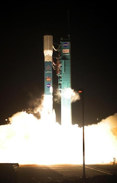 NASA image: KSC-04pd1474